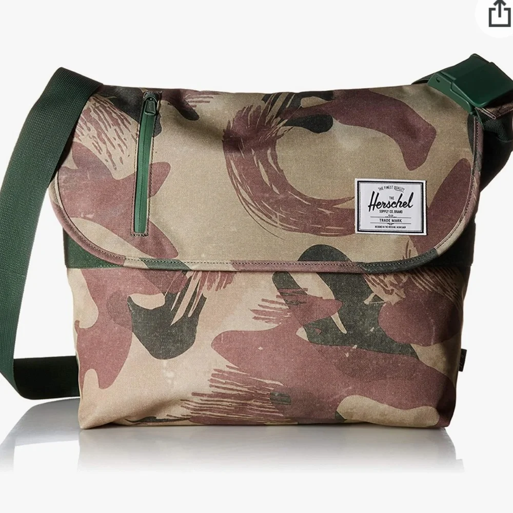 HERSCHEL‎ Odell Messenger Bag in Brushstroke Camo